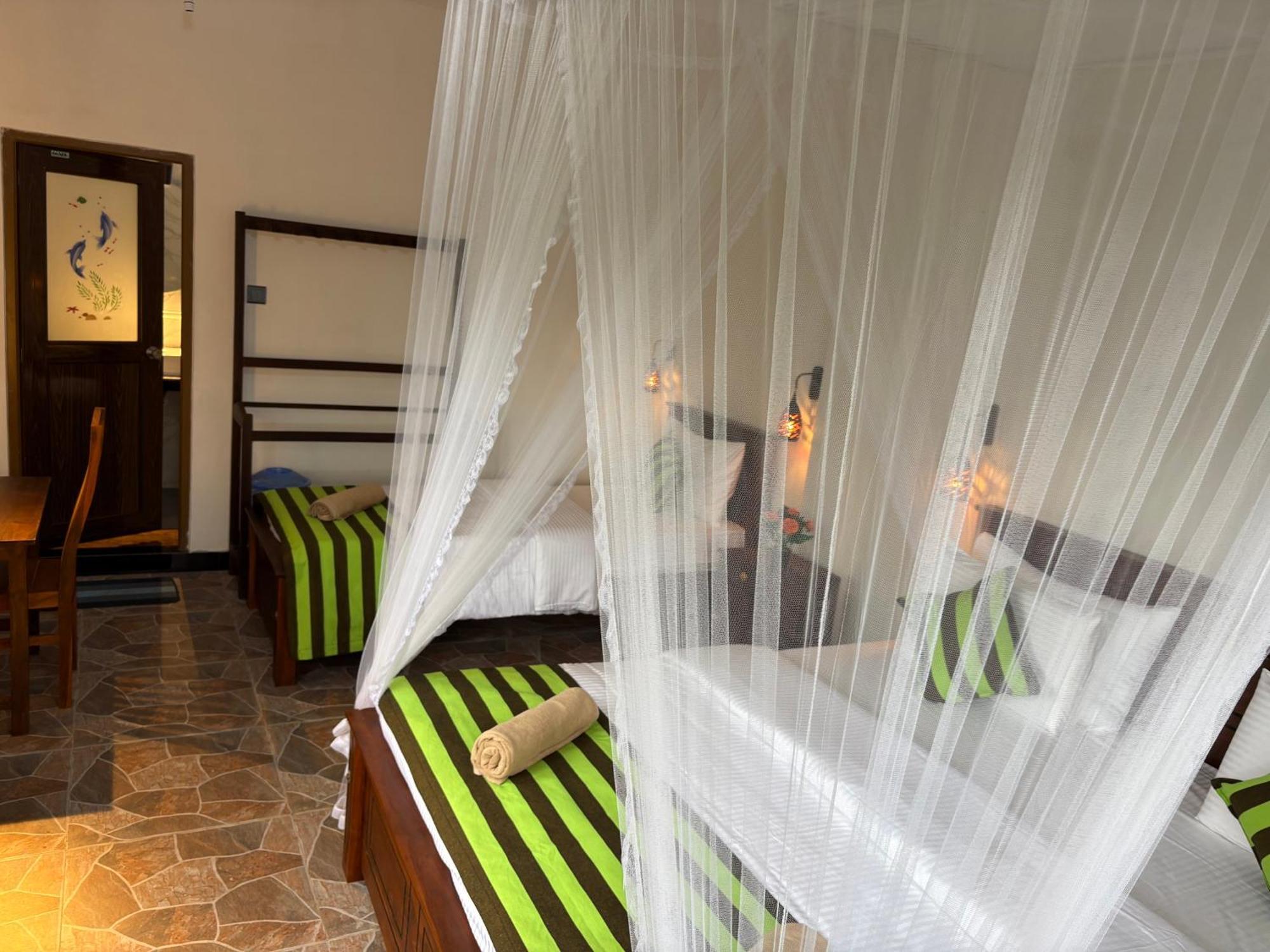 Little Hideaway Guest Homestay *